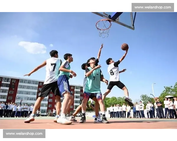 今天的篮球赛场：挑战与突破，拼搏中的成长与收获