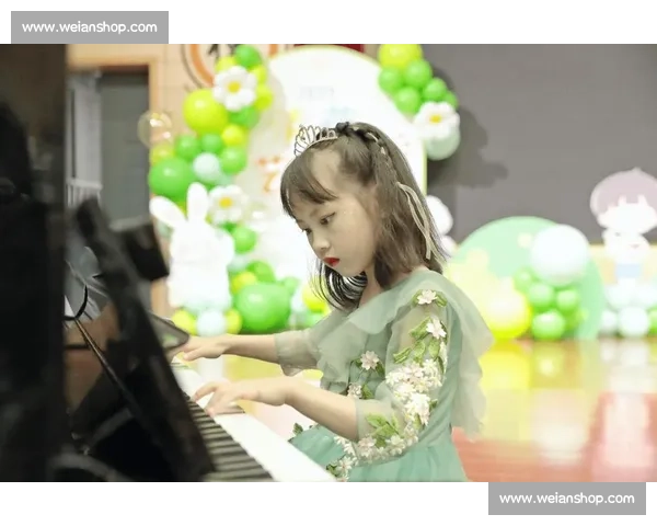 儿童走秀大赛精彩纷呈 小小模特展现自信风采舞台上的童真与魅力