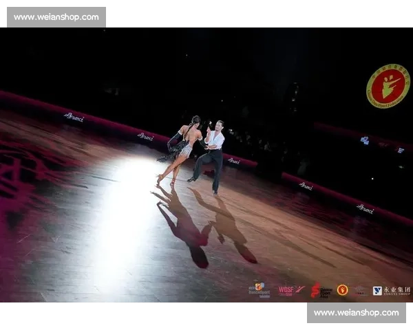 单人拉丁舞比赛技巧与策略探析如何提升个人舞技并取得佳绩 单人拉丁舞比赛技巧与策略探析如何提升个人舞技并取得佳绩