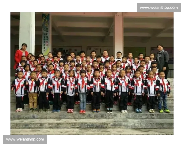 在赛场上勇敢拼搏，用汗水与努力书写属于自己的辉煌篇章